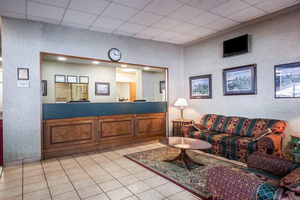 Econo Lodge Downtown 孟菲斯 外观 照片